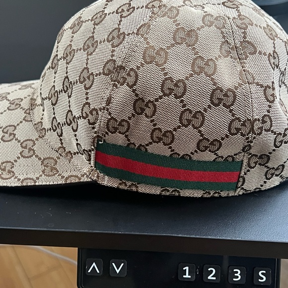 Men’s Tan Gucci Cap - Picture 3 of 5